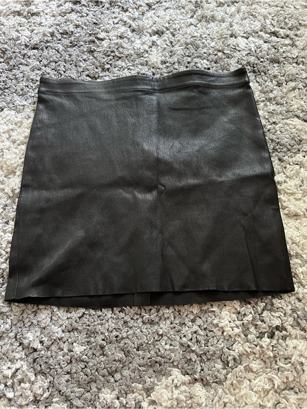 Alice + Olivia Black 100% Stretch Leather
Mini Skirt (Style C009-313-264)